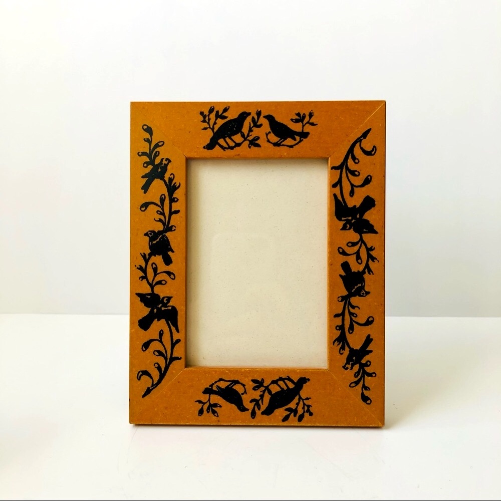Vintage Umbra Picture Frame, Natural Wood with Black Bird Design